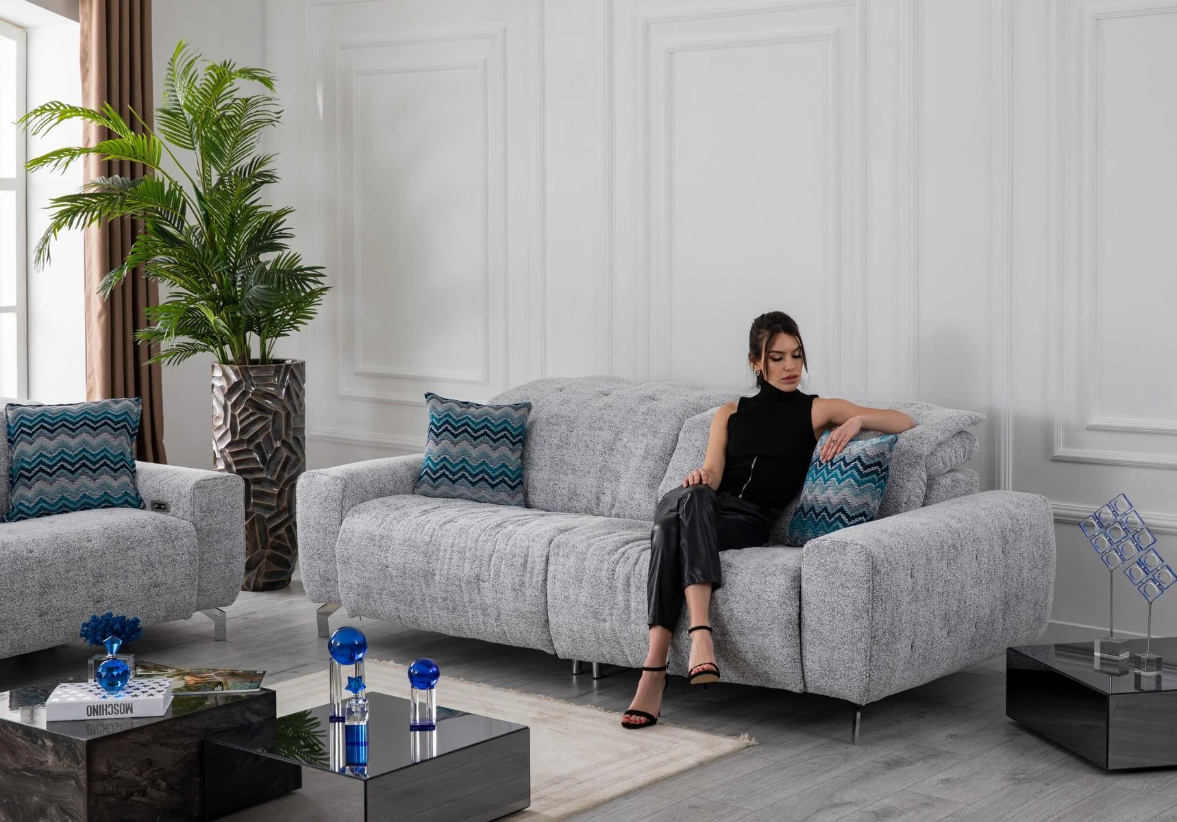 DUBAİ 3+3+1+1 living room set styled in a bright minimalist interior