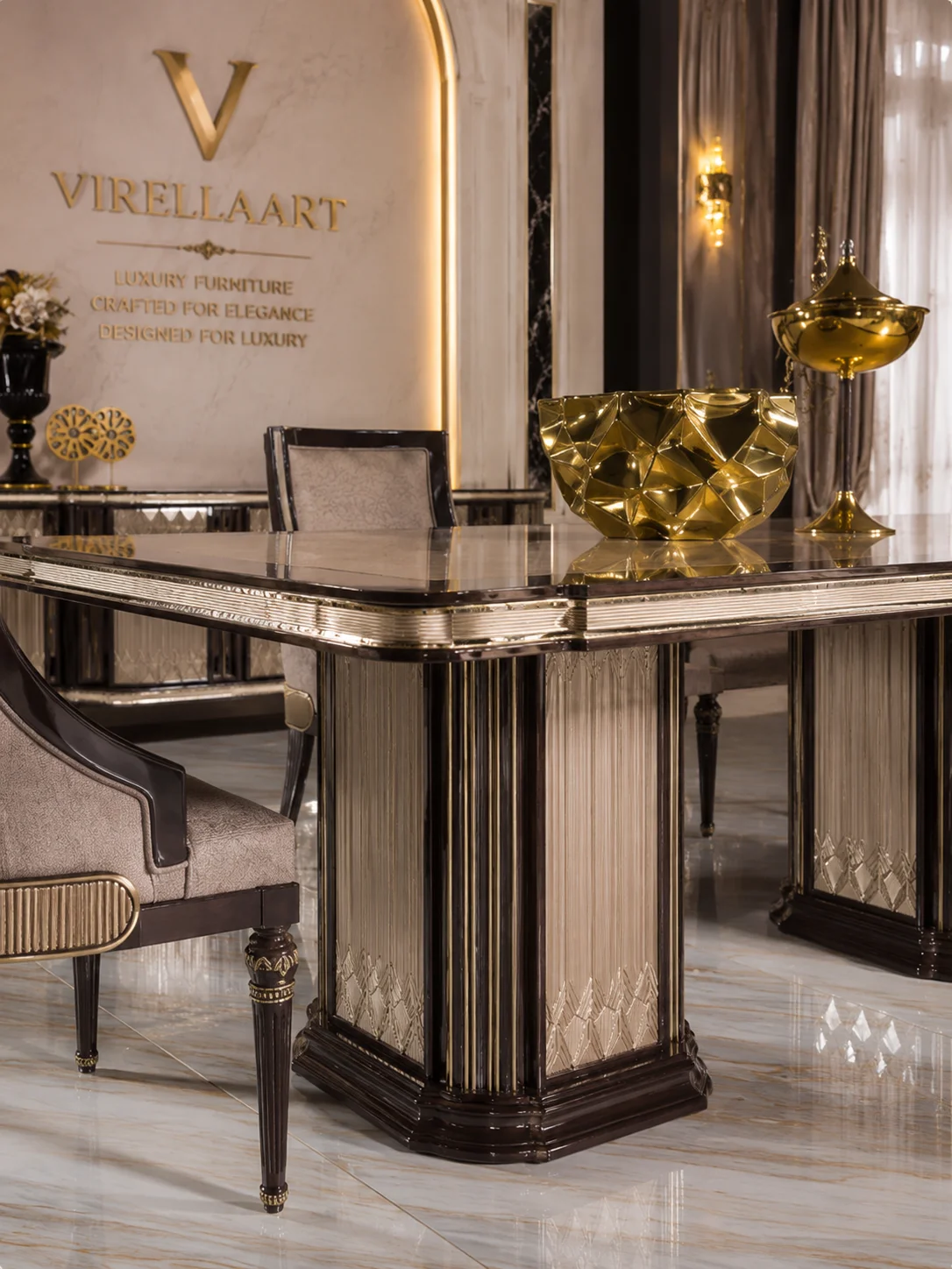 Close-up of the Lina dining table corner with a glossy cream top, dark wood trim, fluted pedestal base and gold-tone decorative accents