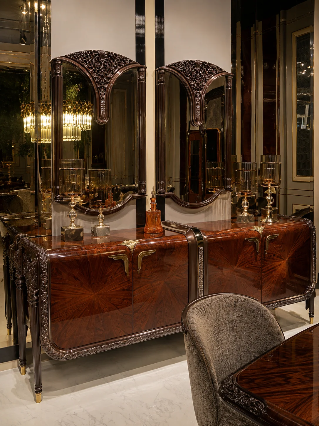 Riva luxury classic console and coordinating mirror